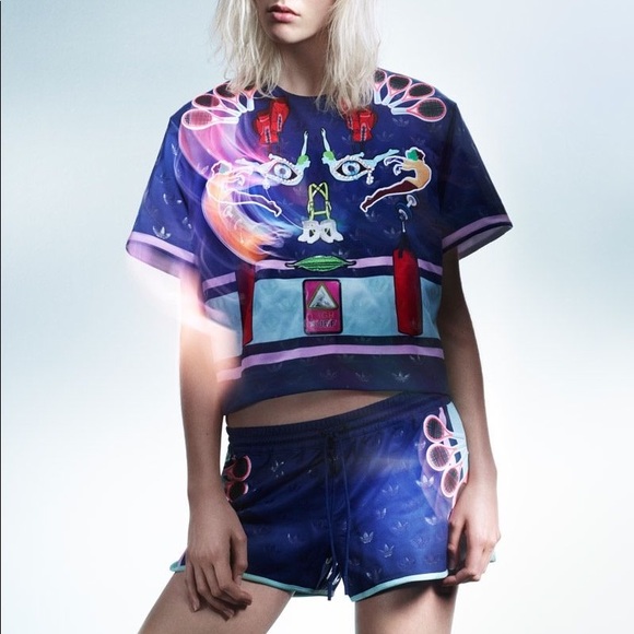 Adidas x Mary Katrantzou Structured Cropped Tee Seen On Kylie Jenner - Picture 1 of 7